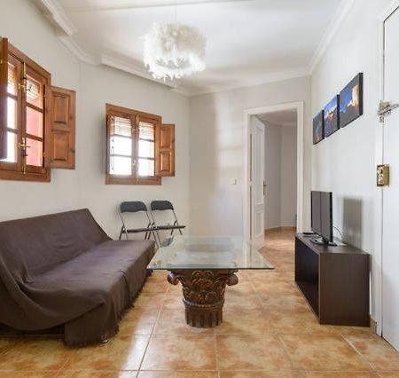 Apartamento En Pleno Centro, Wifi, Ideal Apartment Granada Luaran gambar