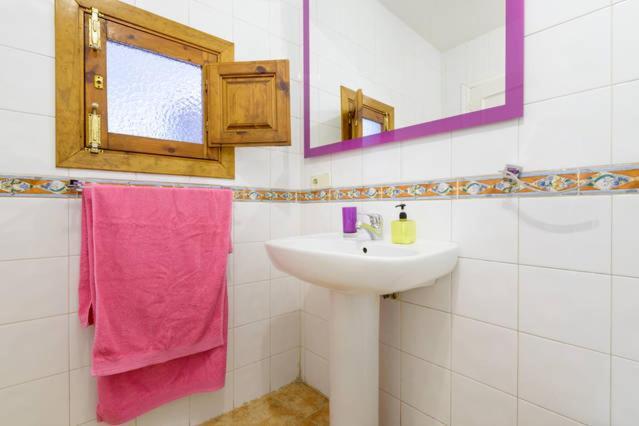 Apartamento En Pleno Centro, Wifi, Ideal Apartment Granada Luaran gambar